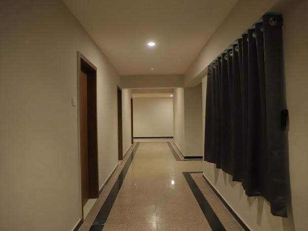 Hotel Royal Orbit Rajkot Exterior photo